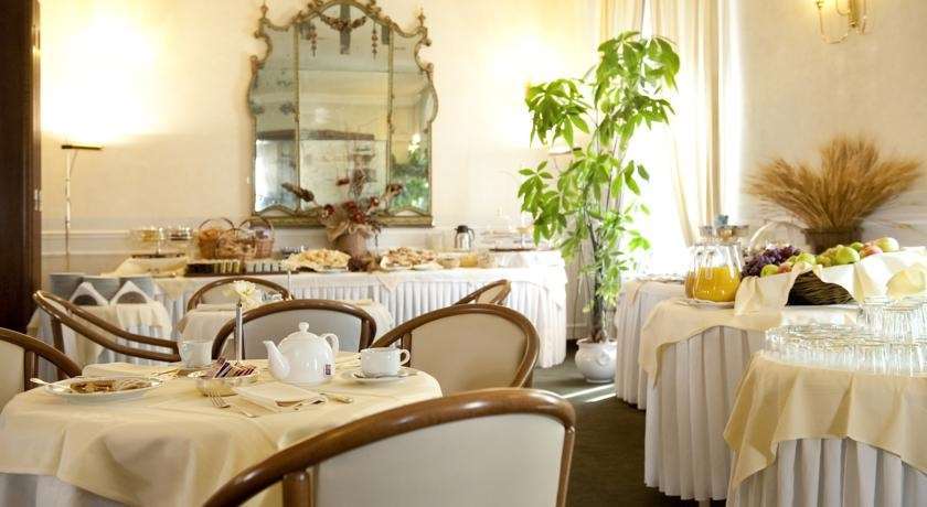 Grand Hotel Bastiani Grosseto Restoran fotoğraf